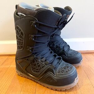 Men's Black Snow Boots